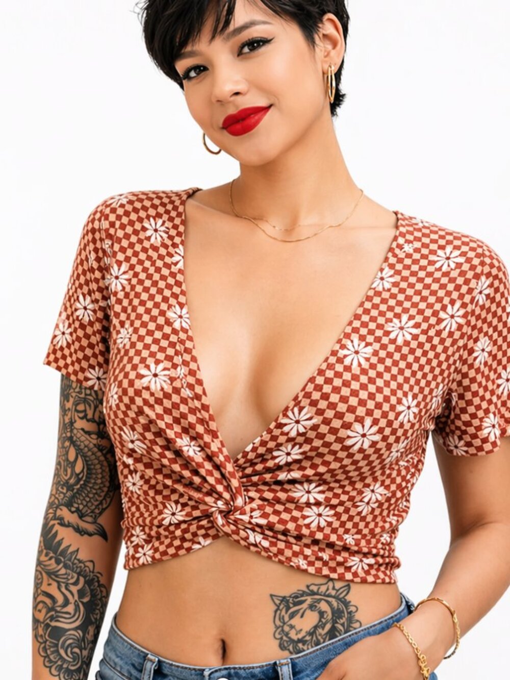 NWT - Large crop top. Short sleeve tee plunging v-neck, twist front. Summer y2k